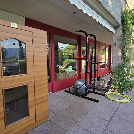Well Zone Oase Thun-private Pool-garden-sauna-gym
