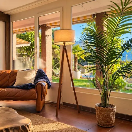 Oasis - Pool, Parking & Mountain Views Appartement *