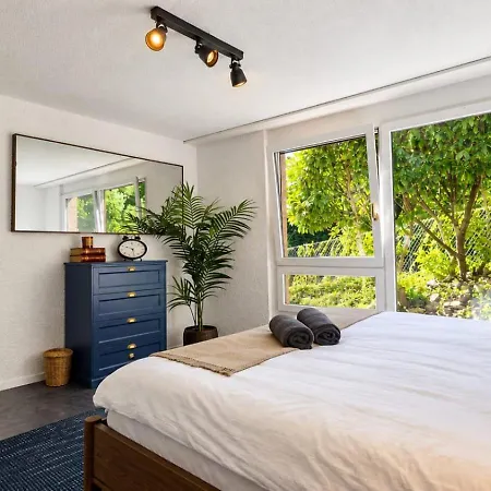 Oasis - Pool, Parking & Mountain Views Thun